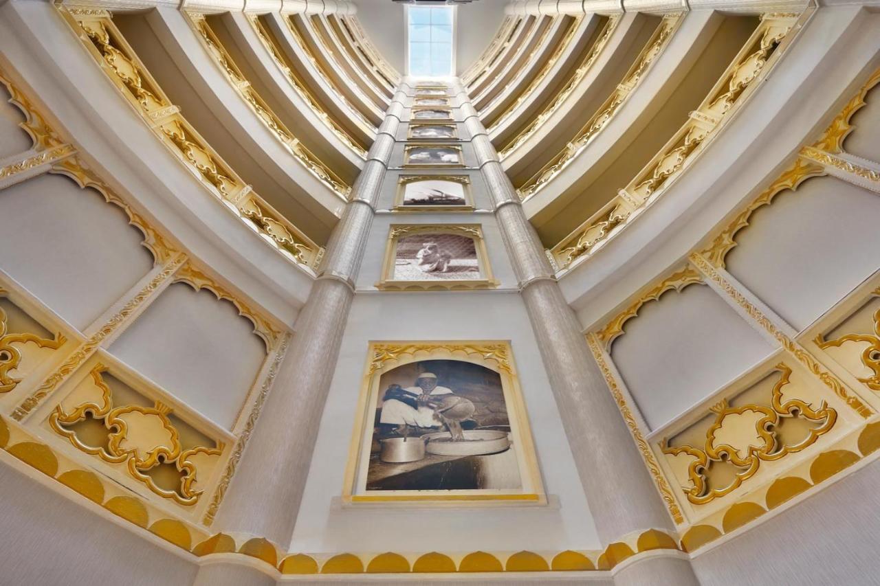 Al Safir Hotel Manama Ngoại thất bức ảnh